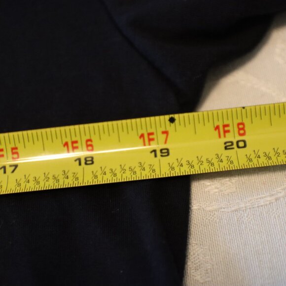 AC DC Black and White Graphic Hard Rock Band Music Tee Women's Medium Like New - Picture 5 of 10